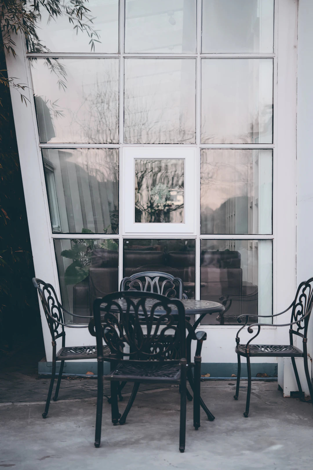 Mesinhas Decorativas Metálicas para Estilo e Funcionalidade