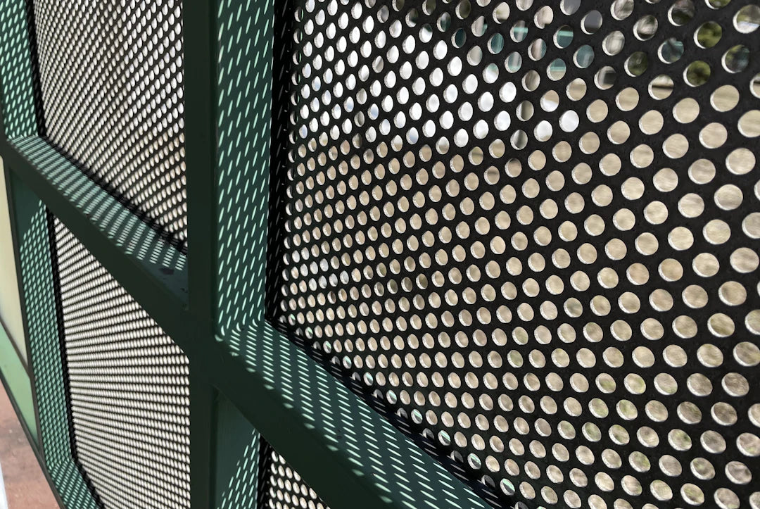 Biombos Metálicos Elegância e Privacidade no Jardim
