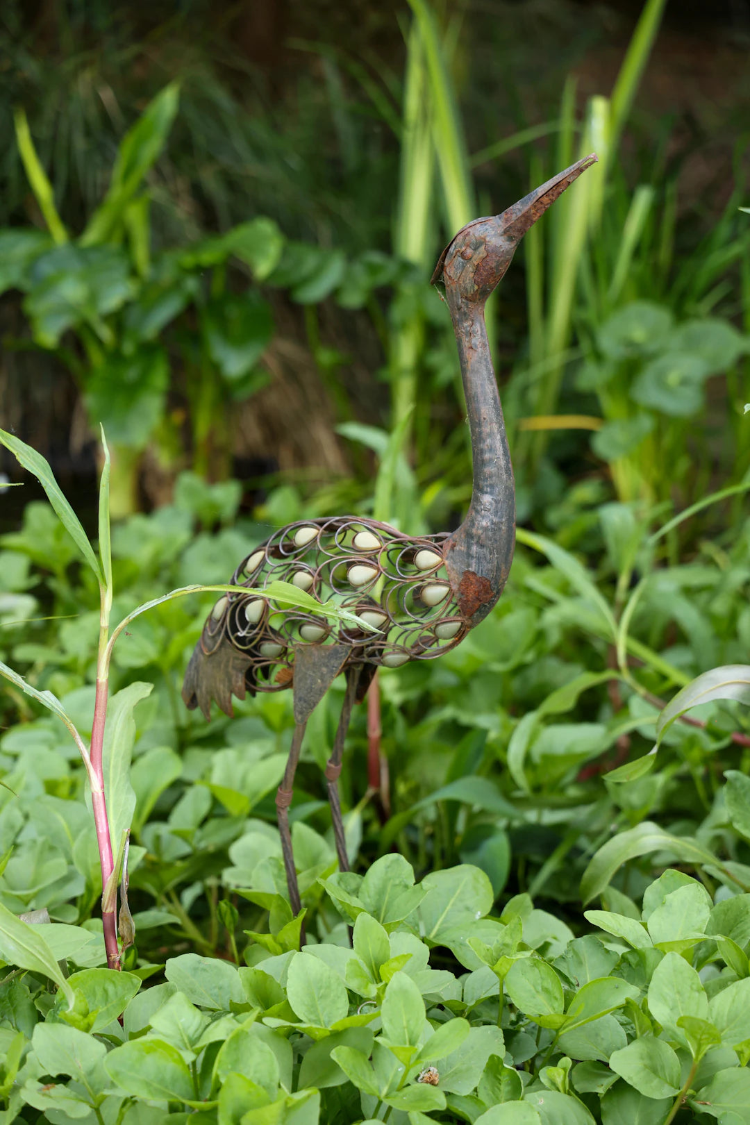 Decorações em Metal Vazado para Enriquecer Seu Jardim