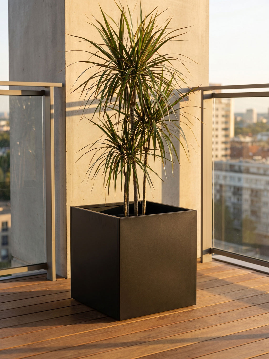 Vaso Metálico Caixa Alta Cubo para Plantas 80cm Preto