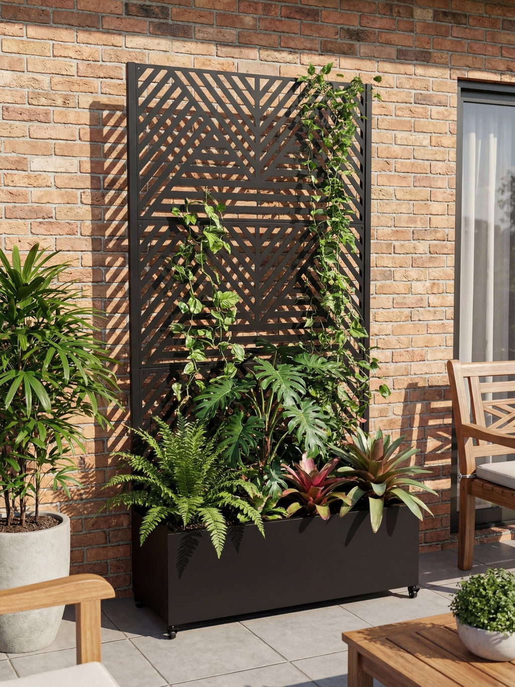 Floreira com Treliça Decorativa Metálica 1,80x40cm Preta - Montar & Plantar