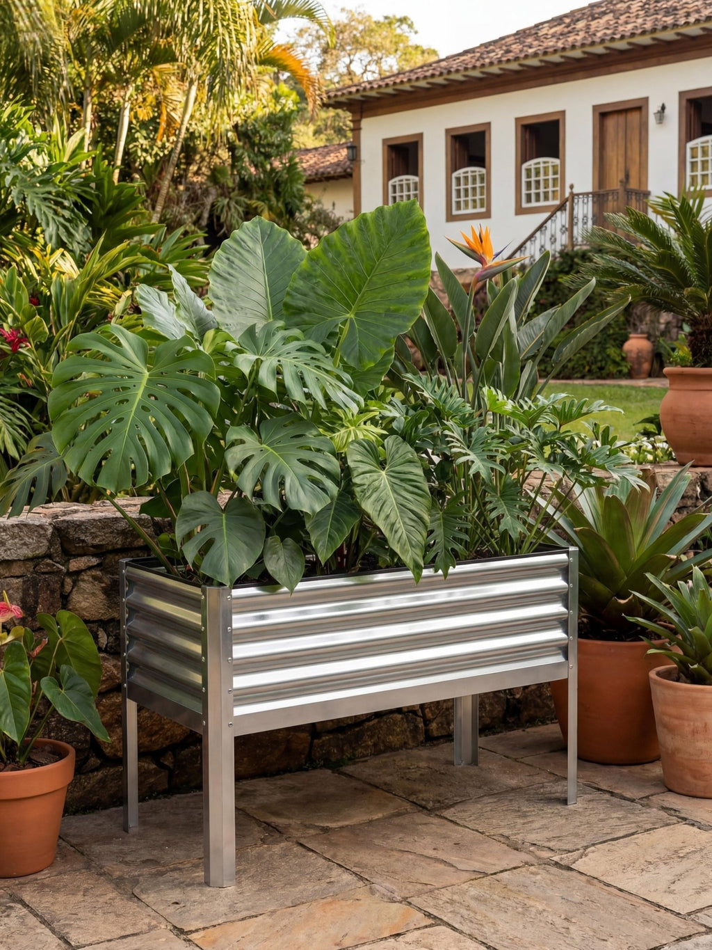 Floreira Metálica com Pés para Jardim 120x45cm - Montar & Plantar