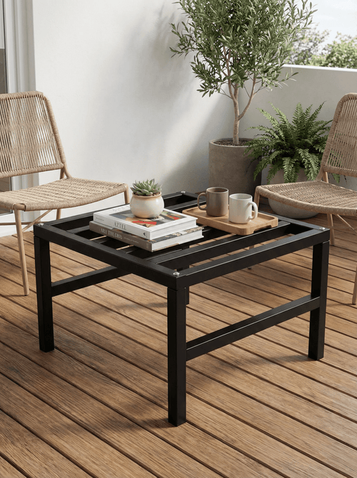 Mesinha de Centro Decorativa Metálica Baixa 45cm Preta - Montar & Plantar
