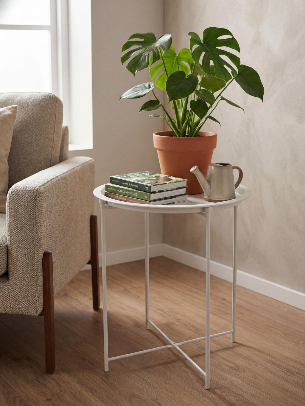 Mesinha Decorativa em Metal com Bandeja 47cm Branca - Montar & Plantar