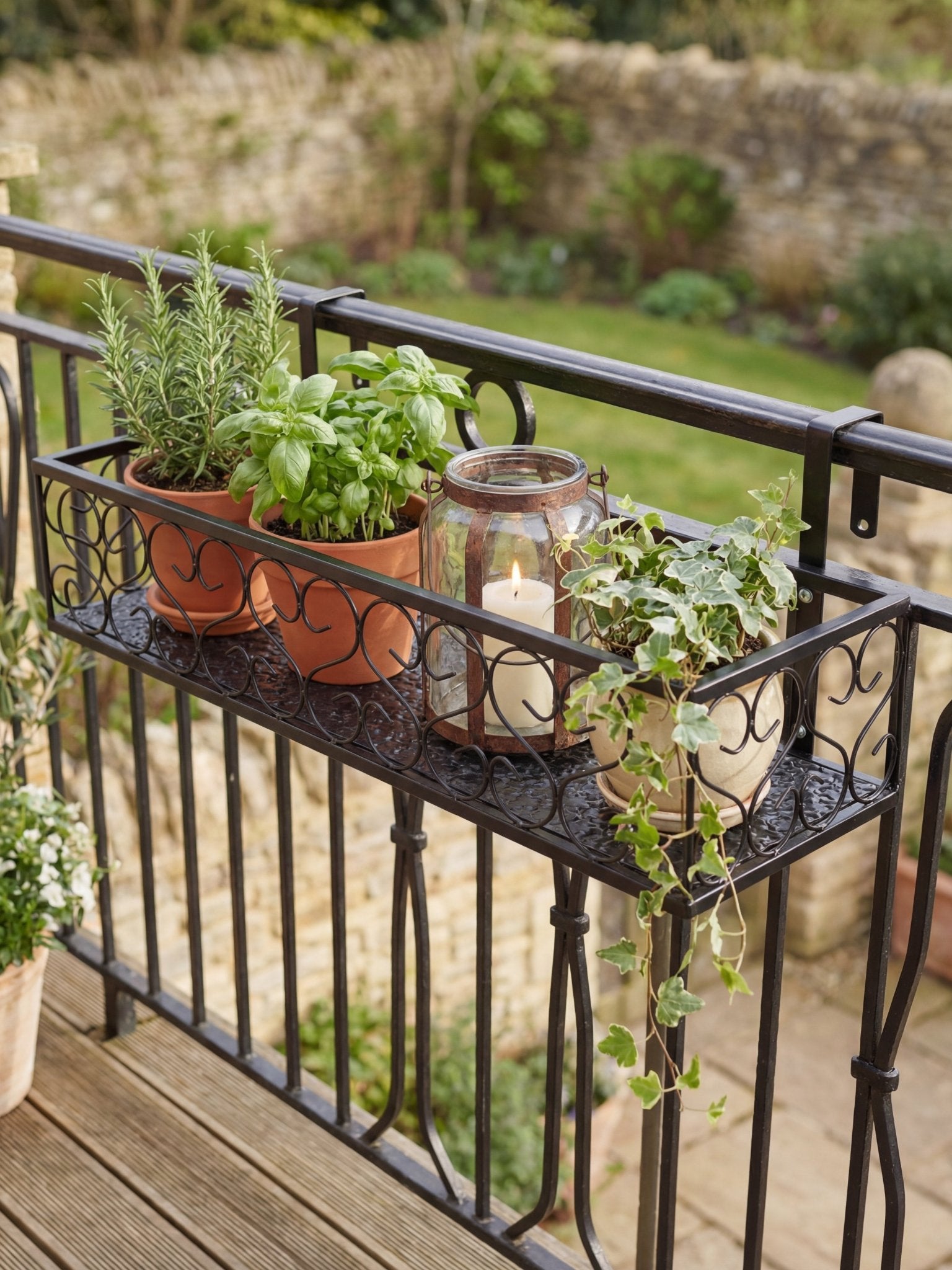 Suporte Metálico de Plantas para Sacada 60cm Preto - Montar & Plantar